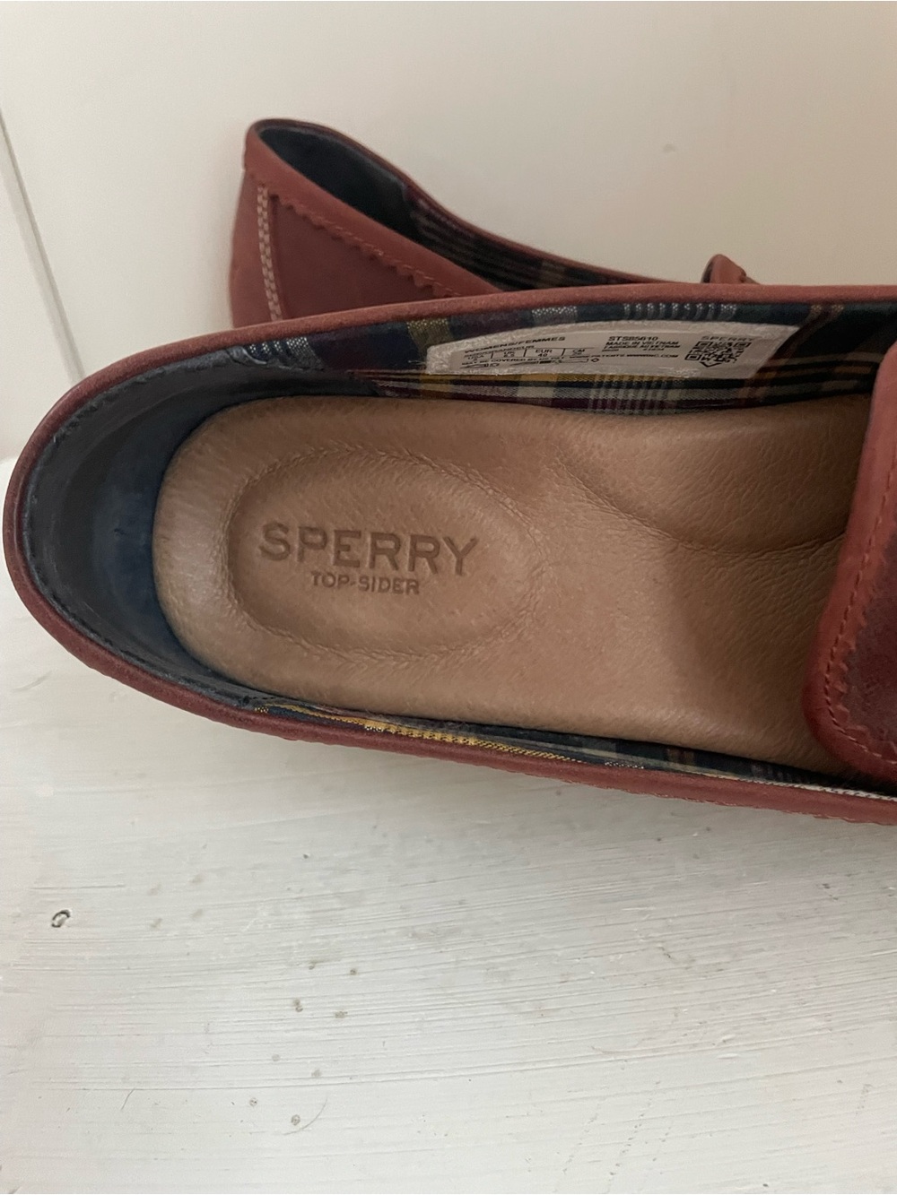 Women’s Casual Slip-On Loafers in Burgundy Size 9 - Picture 3 of 4